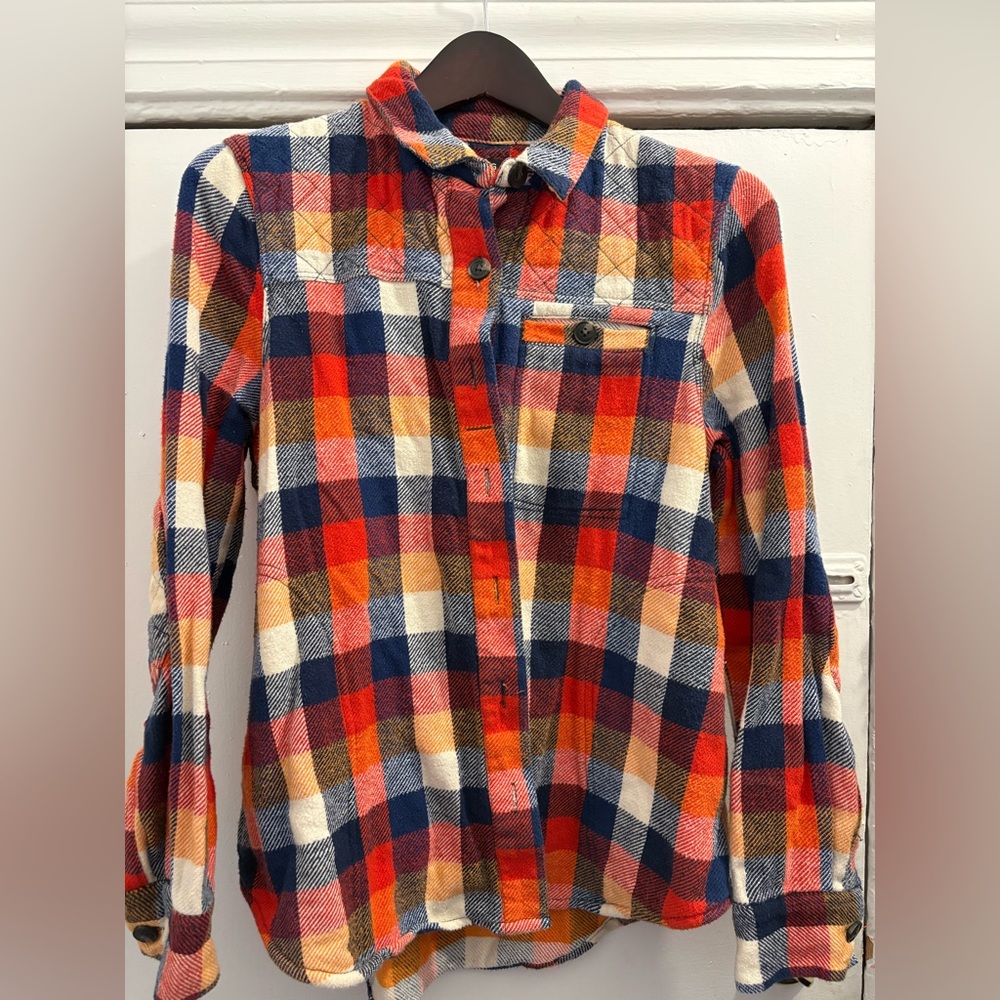 BDG Plaid Button-Up Shirt in Red, Navy & Cream